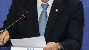 與 “초과세수 50조, 國調사안”…방역지원금 기재부 겁박