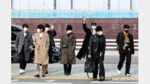 방탄소년단, 오프라인 콘서트 앞두고 미국 LA로 출국