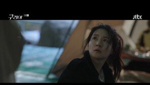 ‘구경이’ 이영애, 곽선영 스카프 하고 나타난 김혜준에 충격