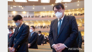 장제원 “한번도 윤석열 옆자리 탐한 적 없다…곁 떠나겠다”