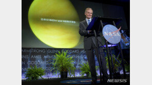 NASA 국장 “러 연방우주공사 사장과 곧 회담…날짜는 미정”