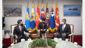 서욱 만난 브룩스 前사령관 “한미동맹, 세계서 가장 모범적”