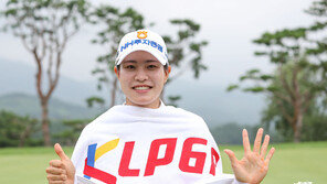 KLPGA ‘대세’ 박민지, 대상·상금왕·다승왕 석권…인기상은 임희정