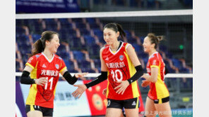 김연경, 푸젠전 25득점 맹활약…상하이 개막 후 3연승