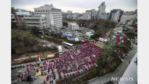학교 비정규직, 서울서 총파업 집회…‘투쟁 장기화’ 시사