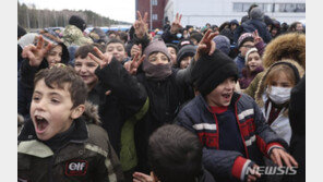 美·EU·英·캐나다, ‘난민 밀어내기’ 벨라루스 추가 제재…“수입원 겨냥”