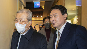 김종인, 선대위 수락 후 첫 당사 방문…尹과 선대위 인선 논의