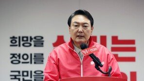 尹 “이재명, 말 매일 바뀌어…더 이상 대꾸하기 싫다”