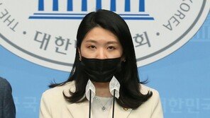 與 “빠른 방역강화 결정 필요…방역패스 학습권 침해 없어야”