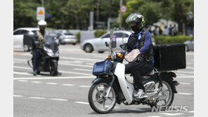 경계석 도로에 던져 오토바이 배달원 사망케 한 50대, 구속기소