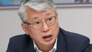 “김진국 투명” 감싼 박범계…조응천 “부적절한 오지랖”