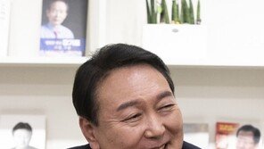 윤석열 “박근혜 사면 늦었지만 환영…건강 회복이 우선”