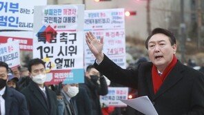 대장동 찾은 윤석열 “이재명이 몸통, 특검 받으면 토론 응할 것”