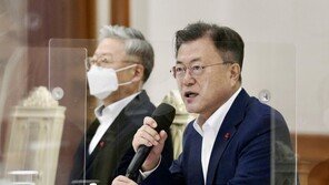 文 “코로나 일시적 아냐…병상 확보 지속 가능해야”