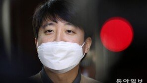 이준석 “내 거취엔 변함이 없다”… 사퇴 요구 일축