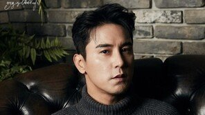 장민호, 첫 미니앨범 ‘에세이 ep.1’ 두 번째 오피셜 포토