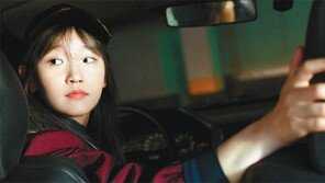 4D 보는 듯한 아찔 카레이싱… ‘박소담 기사’의 뒷골목 질주쇼