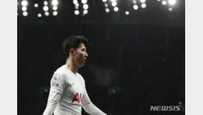 ‘손흥민 79분’ 토트넘, 리그컵 4강 1차전서 첼시에 0-2 완패