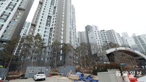 정부 “주택 공급 충분” 낙관… 시장선 “올 서울 입주물량 14% 줄어”