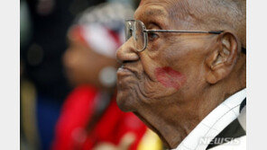 美최고령 2차대전 참전용사 로렌스 브룩스 타계…향년 112세