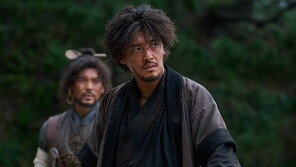 ‘해적’ 파격헤어 강하늘 “천방지축 성격 드러나는 스타일 고민”