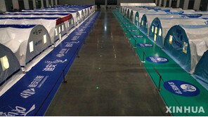 응급실 밖 방치된 임신부 유산에 中 발칵…우한사태 재현 우려