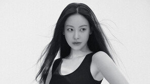 오연서, 민소매에 드러난 여리여리 몸매…흑백사진서도 빛나는 섹시미