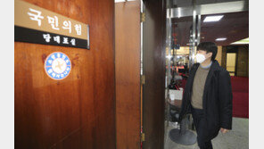 尹 ‘연습문제’ 풀자 이준석도 본인 숙제…‘야전침대’ 당사 숙식 돌입