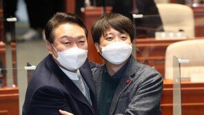 이준석 “尹 이탈 20대 언제든 다시 확보” vs 與 “청년팔이”