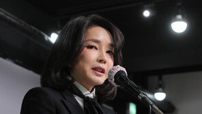 ‘표절 의혹’ 김건희 석사 논문, 숙명여대 검증 절차 밟나