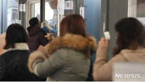 검사·역학조사 ‘우선순위제’로…‘K방역’이 바뀐다