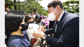 ‘토리아빠’ 윤석열 “반려견 놀이터 확충하겠다”…천만 반려인구 정조준