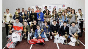 조코비치, 코로나19 확진 다음 날 마스크 없이 행사 참석 논란