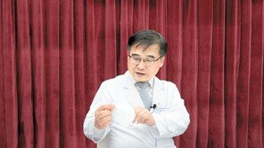 “백신 못지않게 중요한 건 바른 마스크 착용”[메디컬 인터뷰]