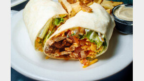 “죄인 처럼…” 동전 2370원 내민 남매 도운 카페 사장