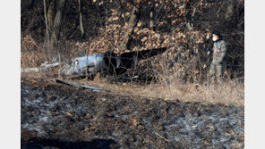 F-5 전투기 추락…불기둥 치솟고, 300m 거리 마을 창문까지 ‘흔들’