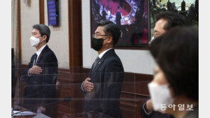 尹 “北 핵도발 조짐땐 막을 방법 선제타격뿐”… 與 “전쟁하자는 거냐” 