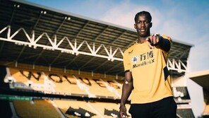 황희찬의 울버햄튼, 포르투갈 U-21 윙어 치퀴뉴 영입