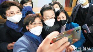 李 “일자리 300만개-청년 고용률 5%P 향상” 2030 표심 공략 