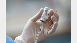 백신 접종으로 1500명 사망? 실제로는…당국 반박
