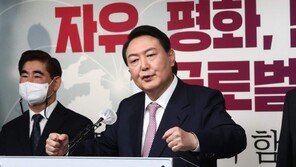 지지율 상승세 尹 “더 낮은 자세로”…‘심야 회의’ 신설하고 비상근무