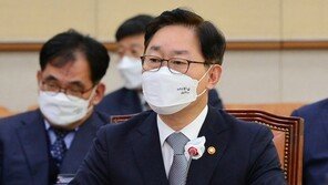 박범계 “김건희 체코 출입국기록 있다”…삭제 의혹 일축