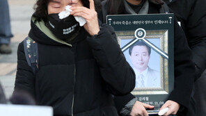 아버지, 형은 하늘나라로… 저도 백신 후유증에 시달려요