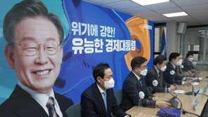 與, 尹 ‘적폐청산’ 맹공…“난폭한 검찰주의”“초임검사 인식 수준”