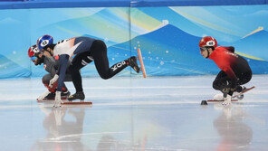 황대헌, 추월 시도하다 실격…쇼트트랙 500m 결승행 무산