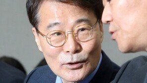 경찰 “동생펀드 투자 장하성 대사, 필요땐 불러 조사” 