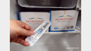 노바백스 접종 첫날 4477명 맞아…3차 접종률 57.7%