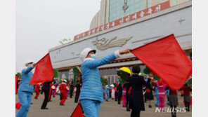 통일부 “北김정일 80회 생일, 대규모 대중행사 재개”