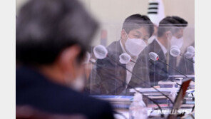 ‘허위인턴 혐의’ 윤건영, 벌금 500만원 불복 정식재판 청구