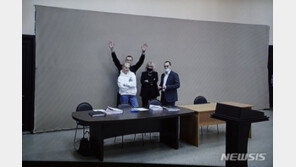 ‘푸틴 정적’ 나발니, 최대 15년형 새 재판…“우크라 위기 틈 타”